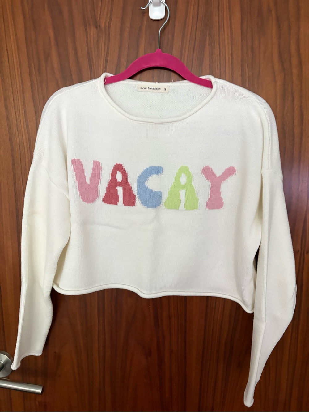 Moon & Madison cropped sweater